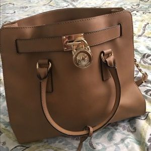 Michael kors hand bag